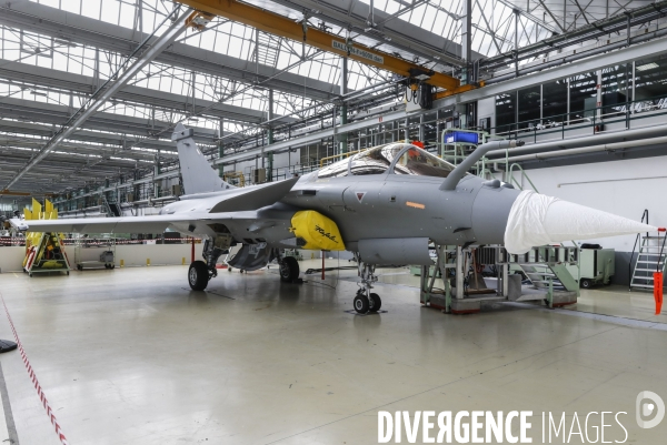 Construction du Rafale chez Dassault Aviation à Mérignac