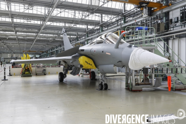 Construction du Rafale chez Dassault Aviation à Mérignac