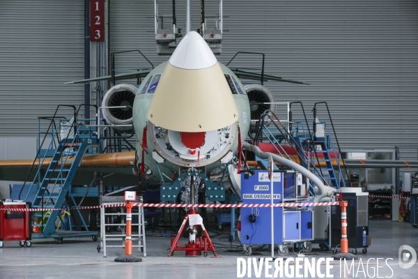 Construction du Rafale chez Dassault Aviation à Mérignac