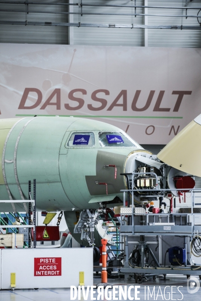 Construction du Rafale chez Dassault Aviation à Mérignac