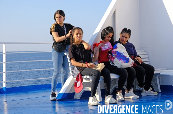 Ferries grecs