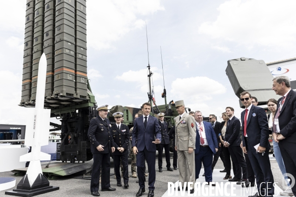 Emmanuel Macron inaugure la 54ème édition du Salon du  Bourget