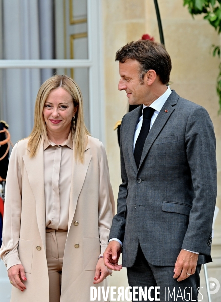 Emmanuel Macron reçoit Giorgia Meloni