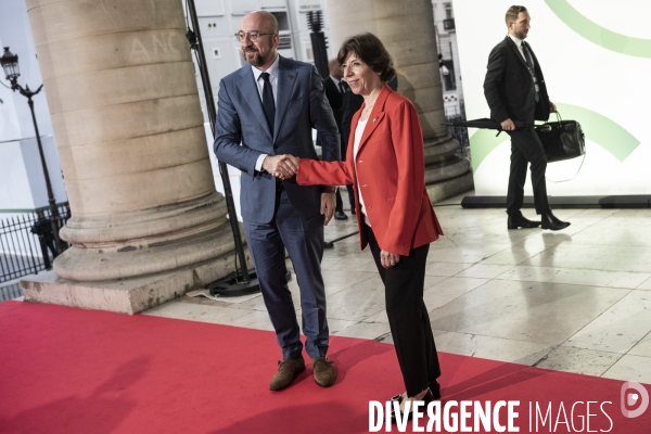 Sommet pour un nouveau pacte financier mondial