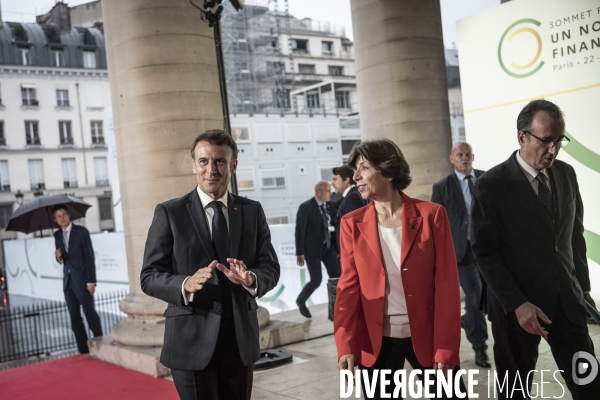 Sommet pour un nouveau pacte financier mondial