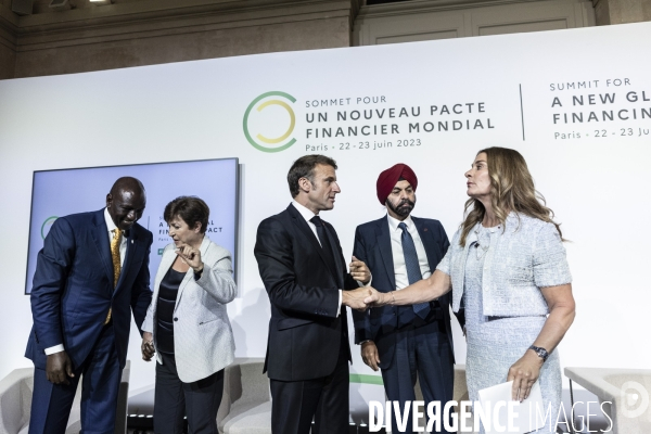 Sommet pour un nouveau pacte financier mondial