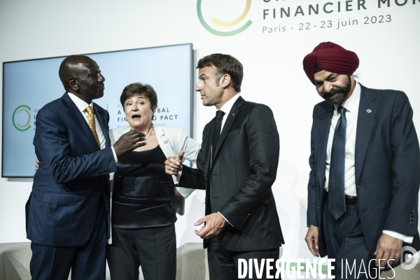 Sommet pour un nouveau pacte financier mondial