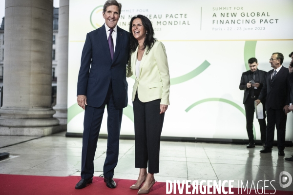 Sommet pour un nouveau pacte financier mondial
