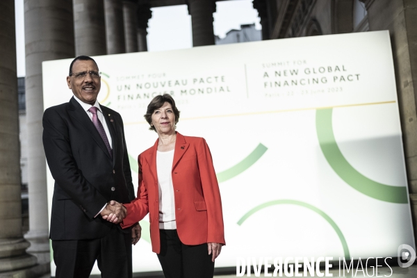 Sommet pour un nouveau pacte financier mondial