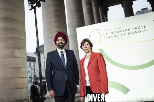 Sommet pour un nouveau pacte financier mondial