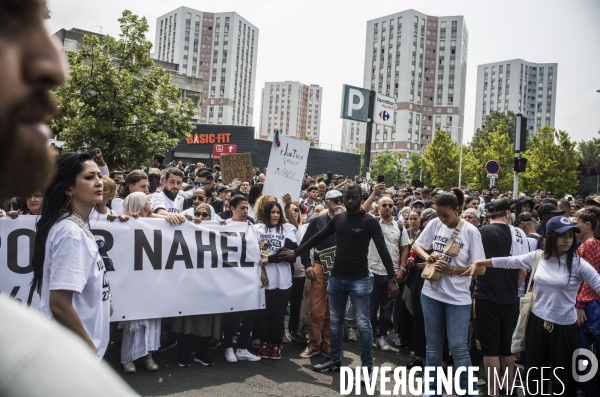 Marche blanche a nanterre en hommage au jeune nahel tue lors d un controle de police.