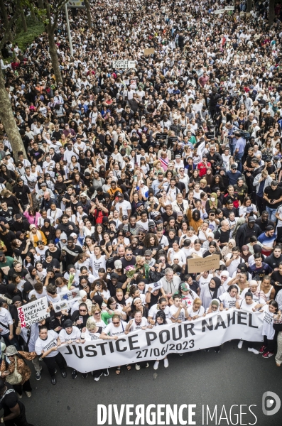 Marche blanche a nanterre en hommage au jeune nahel tue lors d un controle de police.