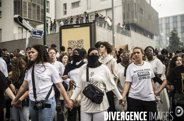 Marche blanche a nanterre en hommage au jeune nahel tue lors d un controle de police.