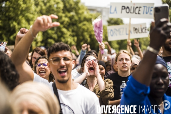 Marche blanche a nanterre en hommage au jeune nahel tue lors d un controle de police.