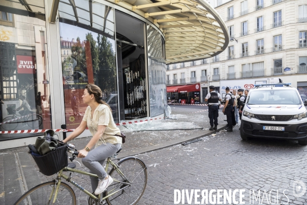 Magasins devalises à Paris