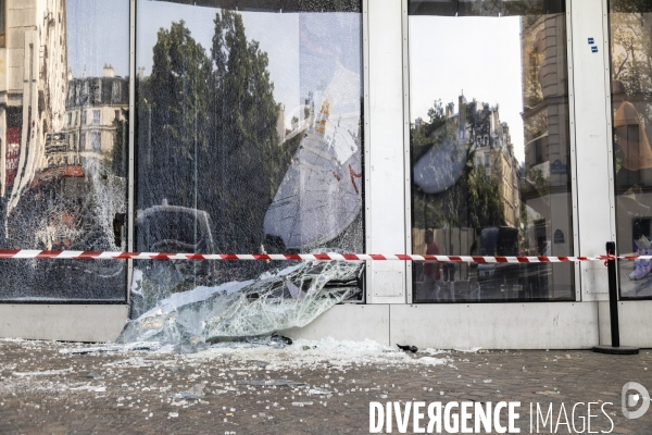 Magasins devalises à Paris