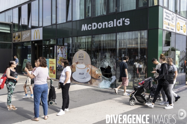 Magasins devalises a Montreuil