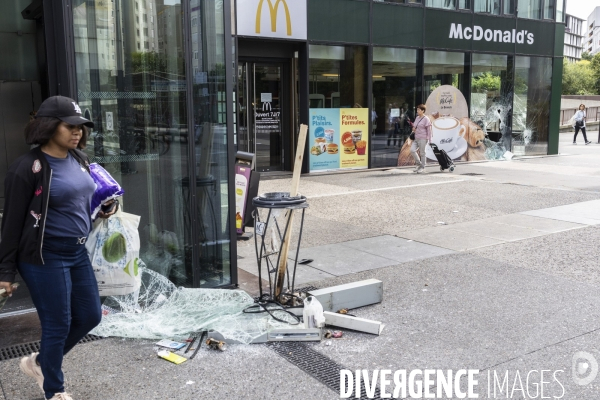 Magasins devalises a Montreuil