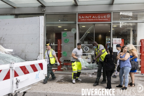 Magasins devalises a Montreuil