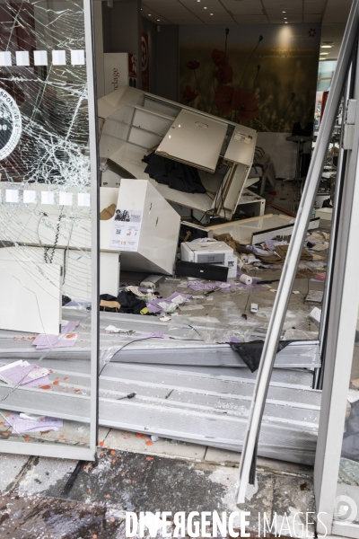 Magasins devalises a Montreuil