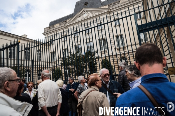 Rassemblement de soutient aux maires agresses 