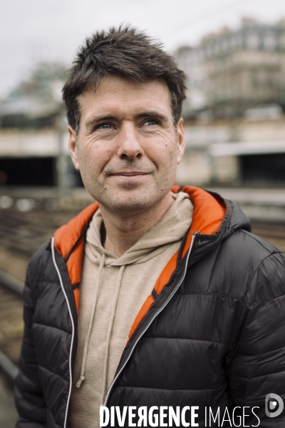 Portrait de mattia filice, auteur du livre mécano.
