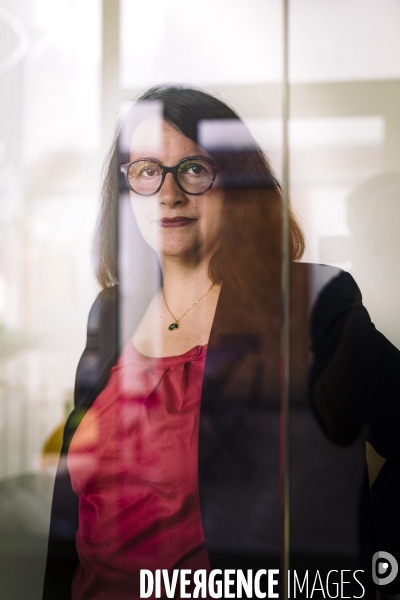 Portrait de cécile duflot, directrice générale de l ong oxfam france.