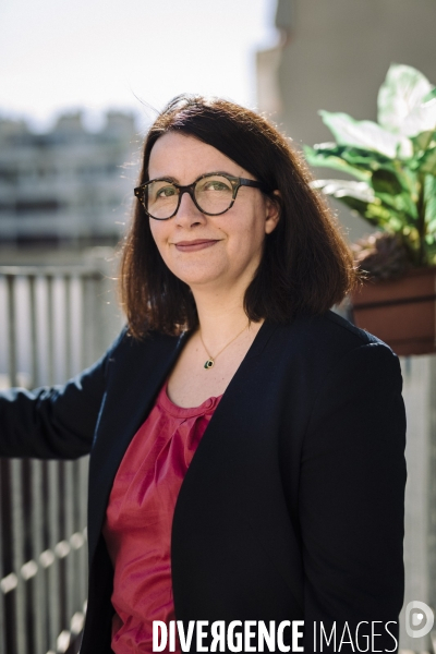 Portrait de cécile duflot, directrice générale de l ong oxfam france.