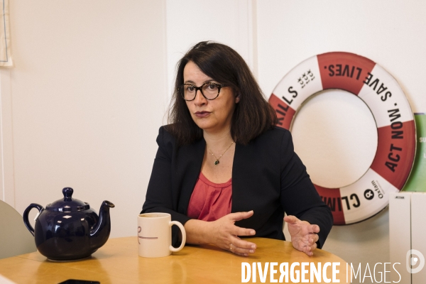 Portrait de cécile duflot, directrice générale de l ong oxfam france.