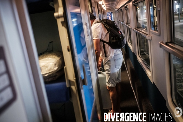 Train de nuit entre Paris et Lourdes