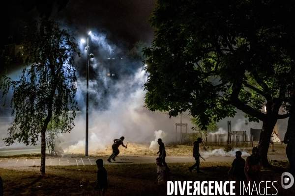 Nuit d emeute à Vaulx-en-Velin et Lyon après la mort de Nahel.