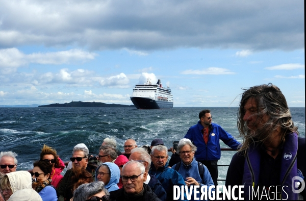 Croisiére inaugurale du Renaissance, paquebot de l armateur français CFC