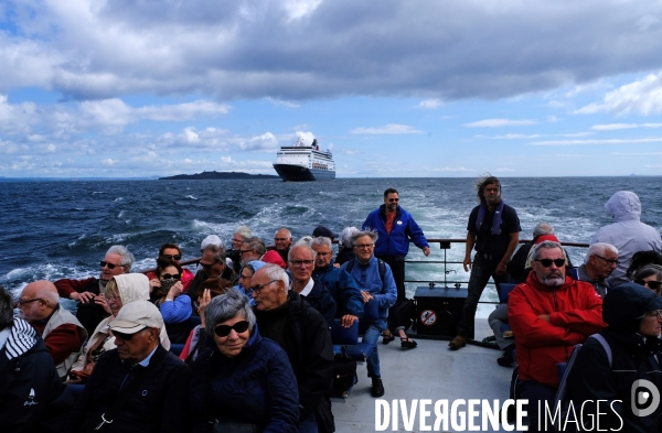Croisiére inaugurale du Renaissance, paquebot de l armateur français CFC