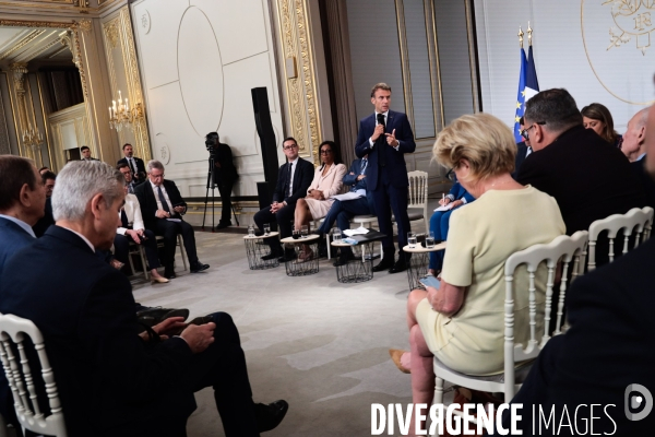 Les maires reçus a l elysee
