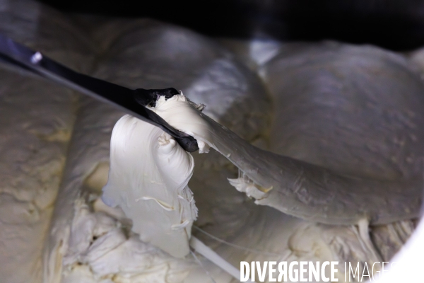 Fabrication de mozzarella industrielle
