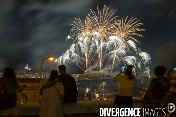 Feux d artifices du 14 juillet à Marseille