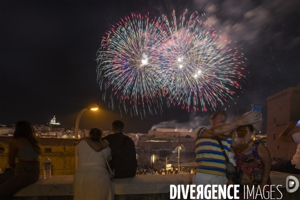 Feux d artifices du 14 juillet à Marseille