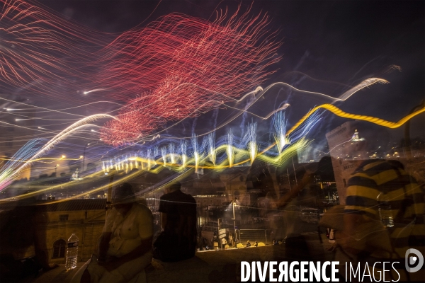 Feux d artifices du 14 juillet à Marseille