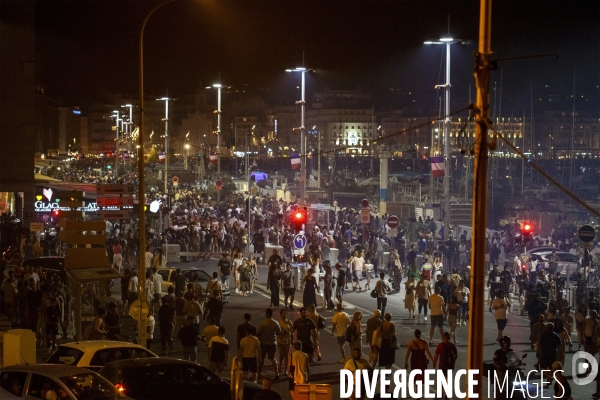 Feux d artifices du 14 juillet à Marseille