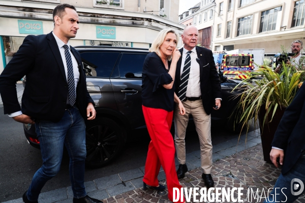 Marine le pen a beauvais