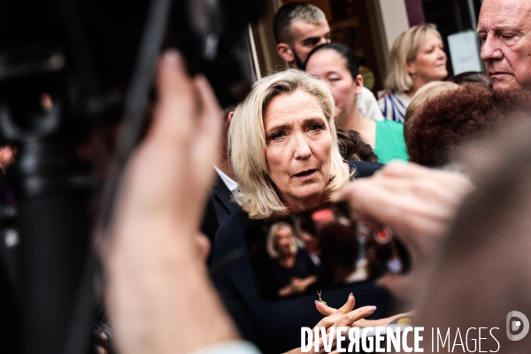 Marine le pen a beauvais