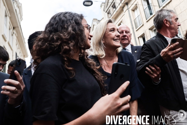 Marine le pen a beauvais