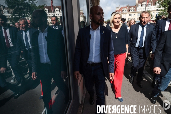 Marine le pen a beauvais