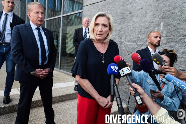 Marine le pen a beauvais