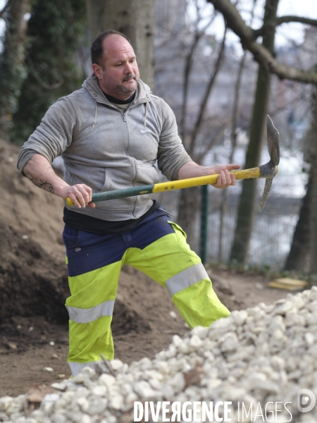 Chantier d améngement urbain et d  insertion ouvert aux personnes en difficultés