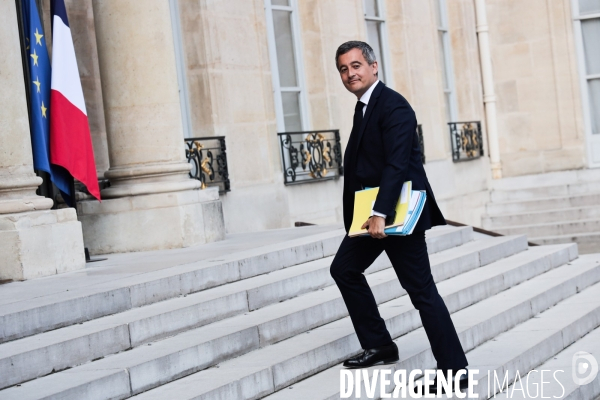Conseil des ministres du nouveau gouvernement borne