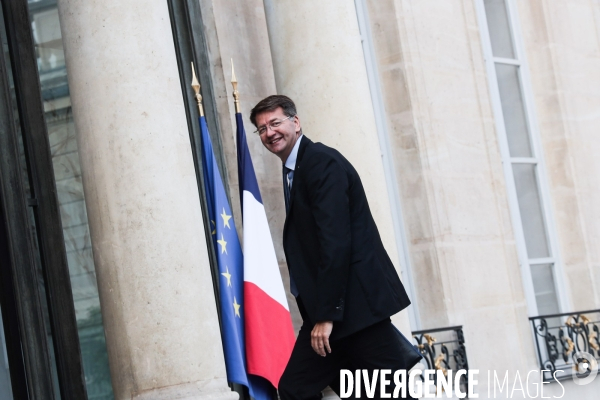 Conseil des ministres du nouveau gouvernement borne