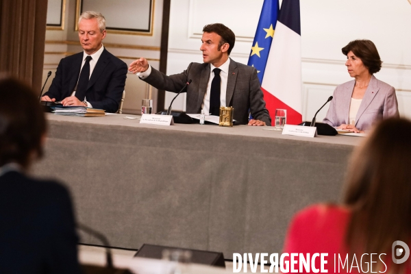 Conseil des ministres du nouveau gouvernement borne