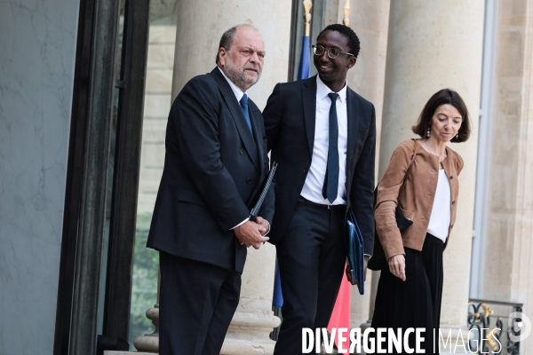 Conseil des ministres du nouveau gouvernement borne