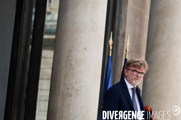 Conseil des ministres du nouveau gouvernement borne
